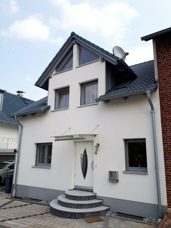 Villa-Seerose Köln Exterior foto